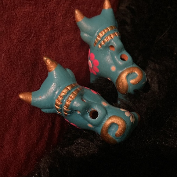 Peruvian statues of protection in bullishness design - Picture 5 of 5